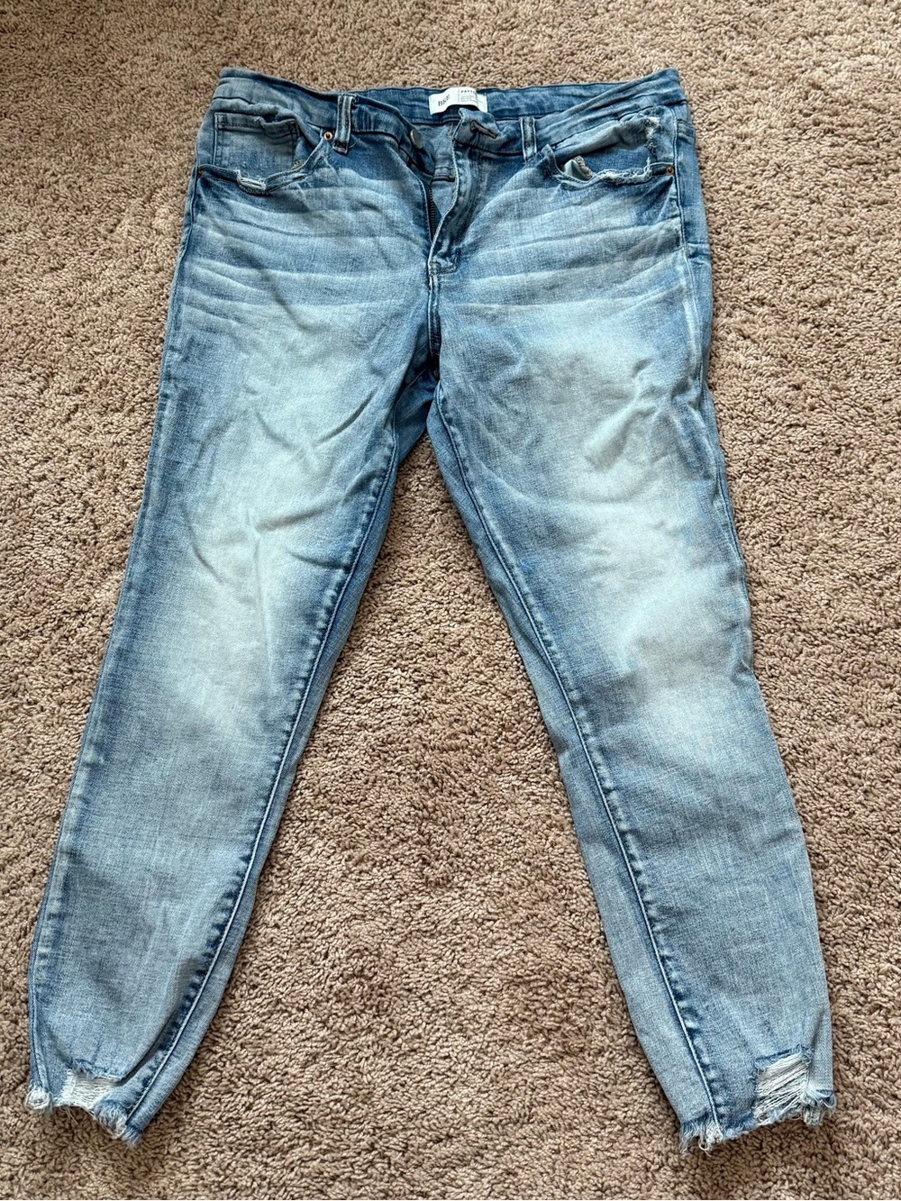 BKE Payton Mid-Rise Ankle Skinny Jeans Size 33 Light Wash Raw Hem